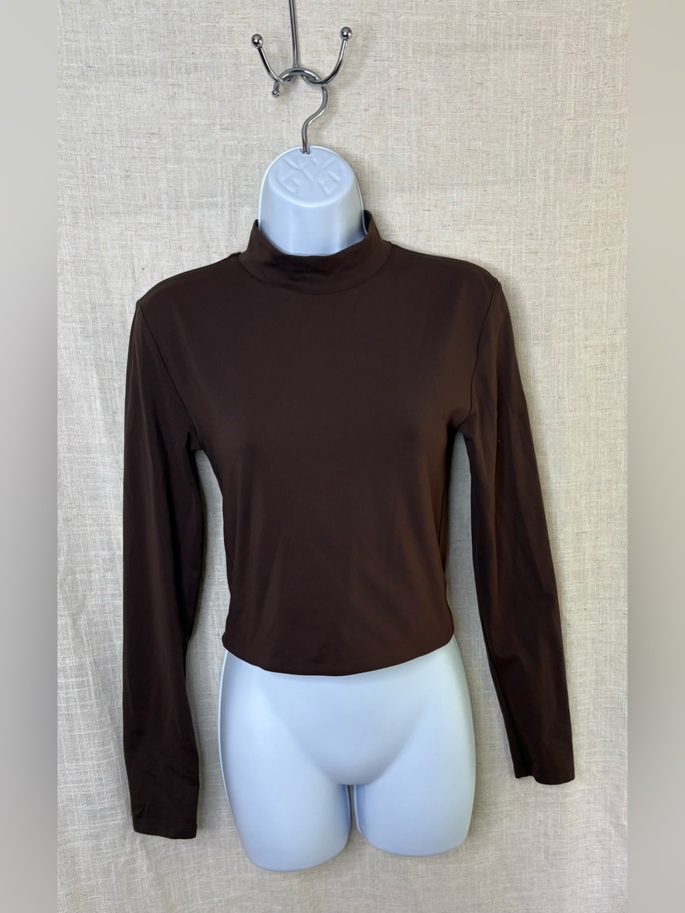 Aritzia Babaton Contour Mockneck Long Sleeve Top Rich Brown SZ Small